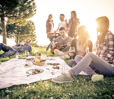 Quick and easy meal recipes for company picnics